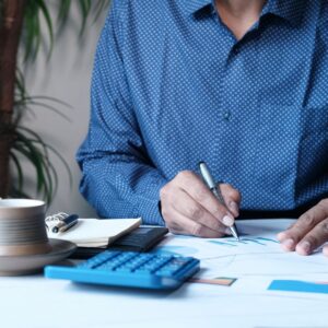 Financial planner crunching numbers