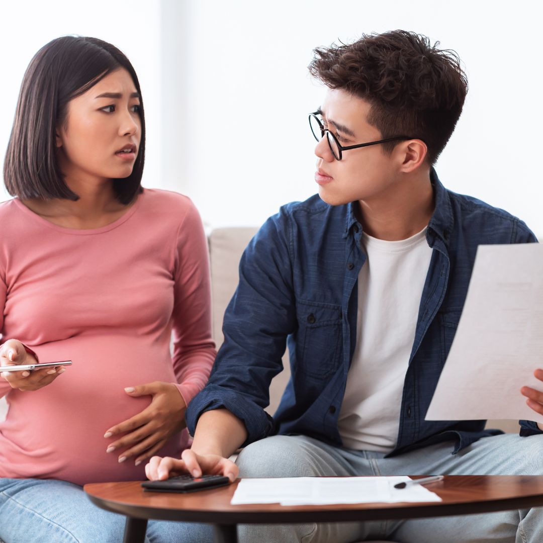 pregnant couple planning